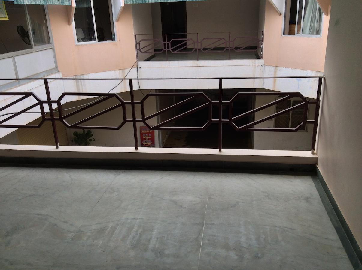 Sakthi Lodge Dharapuram Bilik gambar